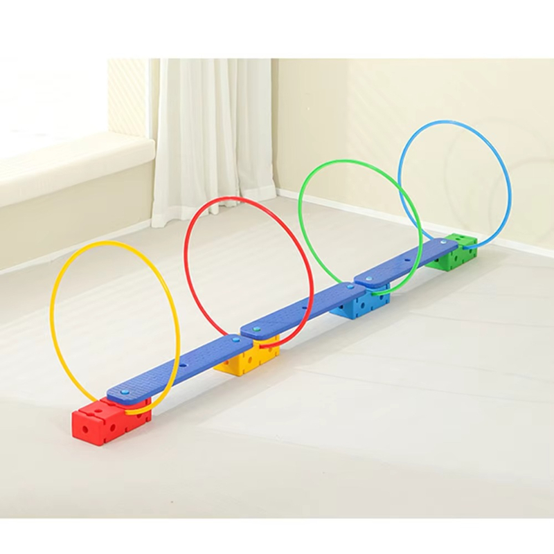 Sports Equipment In School - Kit de Entrenamiento Educativo para el